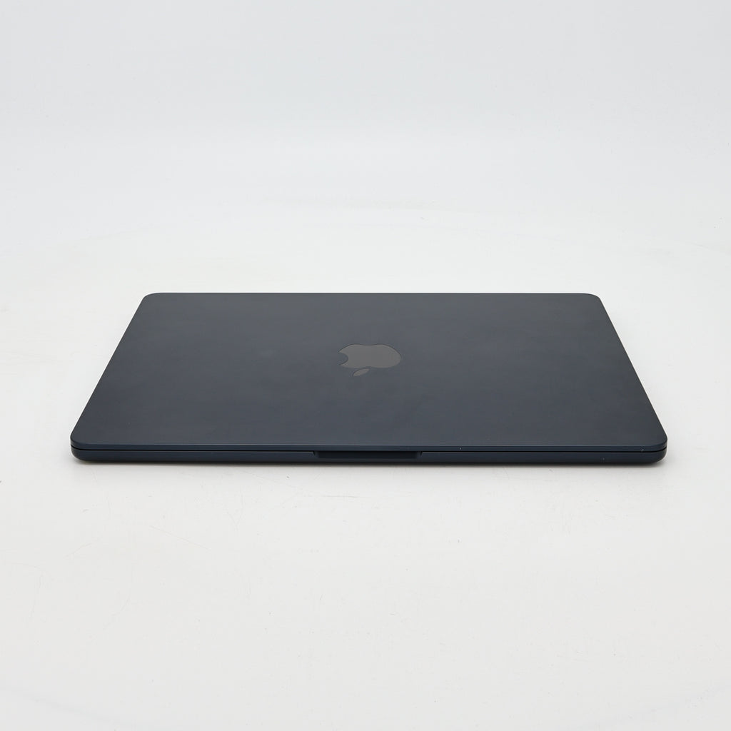 95新 Apple MacBook Air 22年 13寸 M2（8+8核） 8G RAM 256G SSD 午夜色