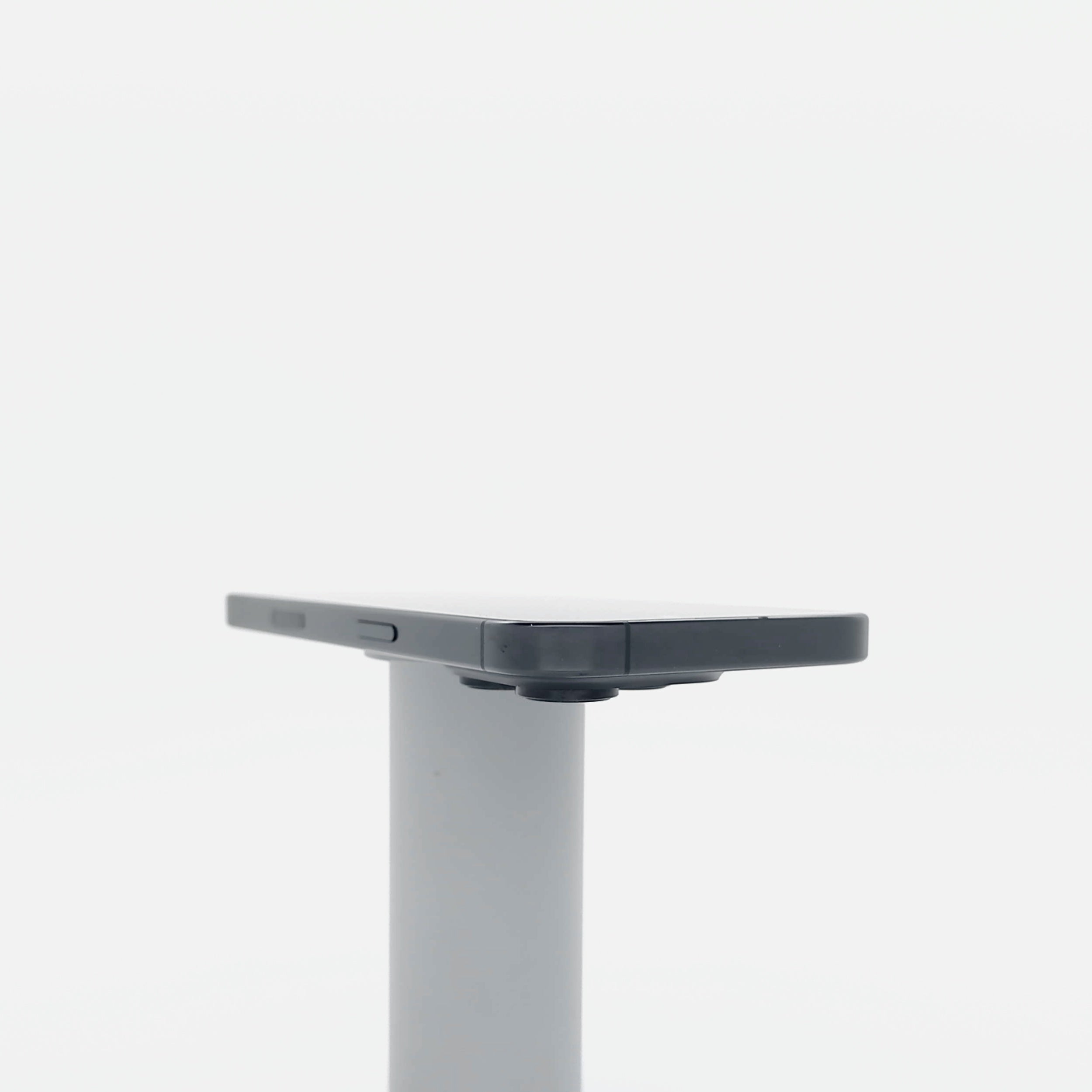 95新 Apple iPhone 16 Pro 128G 黑色鈦金屬 中國大陸版