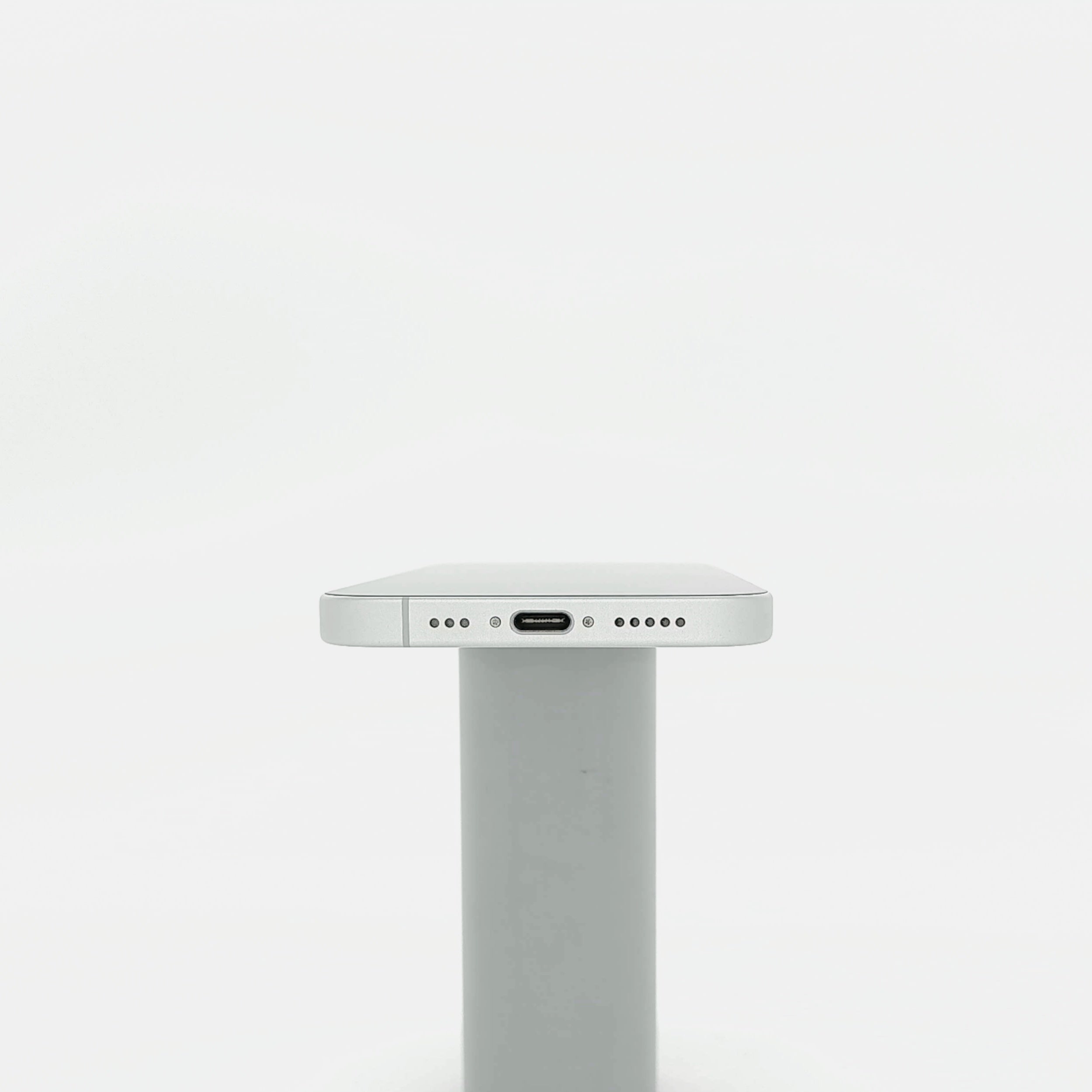 95新 Apple iPhone 16 128G 白色 中國大陸官換機