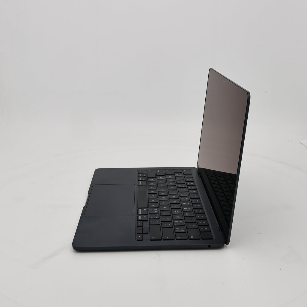 95新 Apple MacBook Air 22年 13寸 M2（8+8核） 8G RAM 256G SSD 午夜色