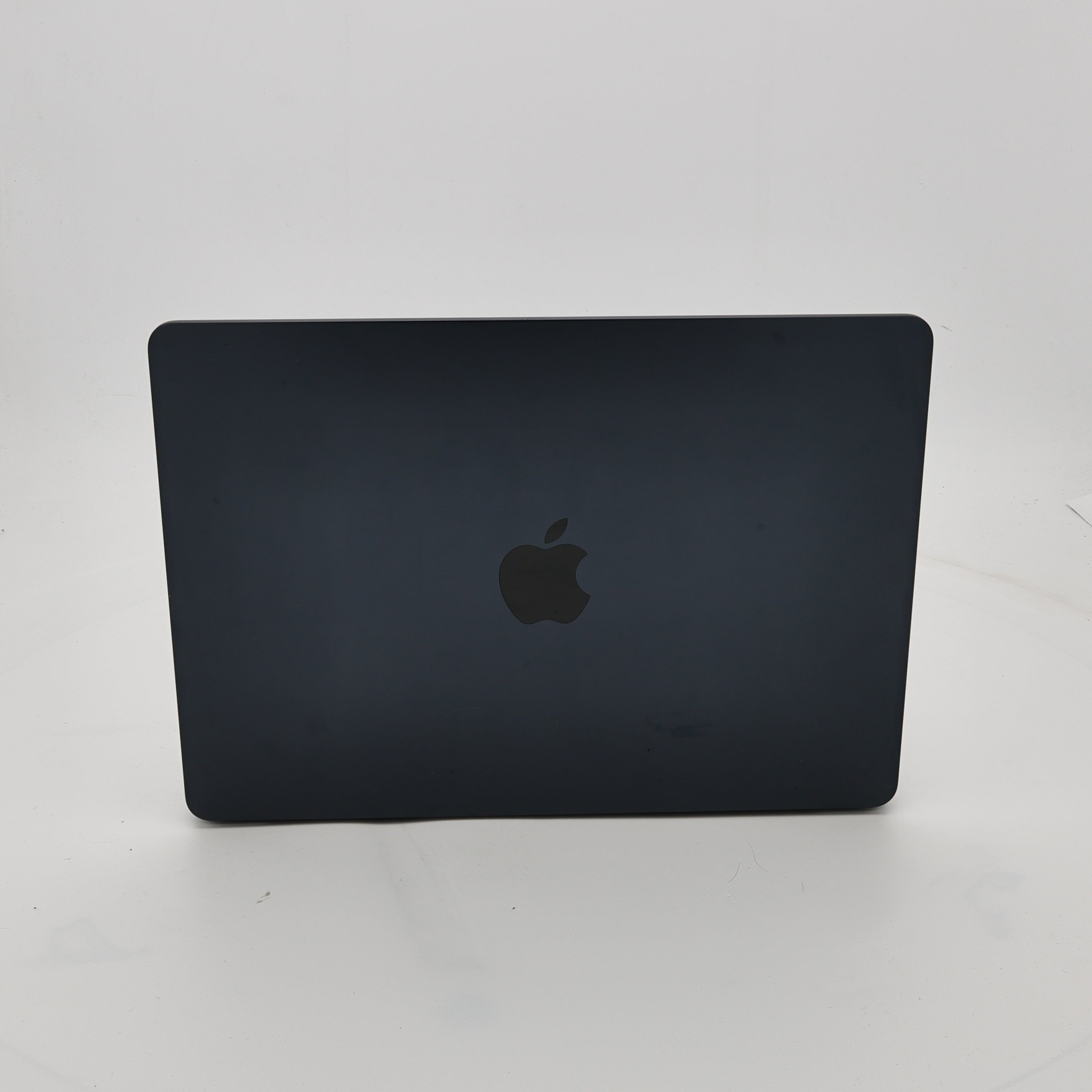 95新 Apple MacBook Air 22年 13寸 M2（8+8核） 8G RAM 256G SSD 午夜色