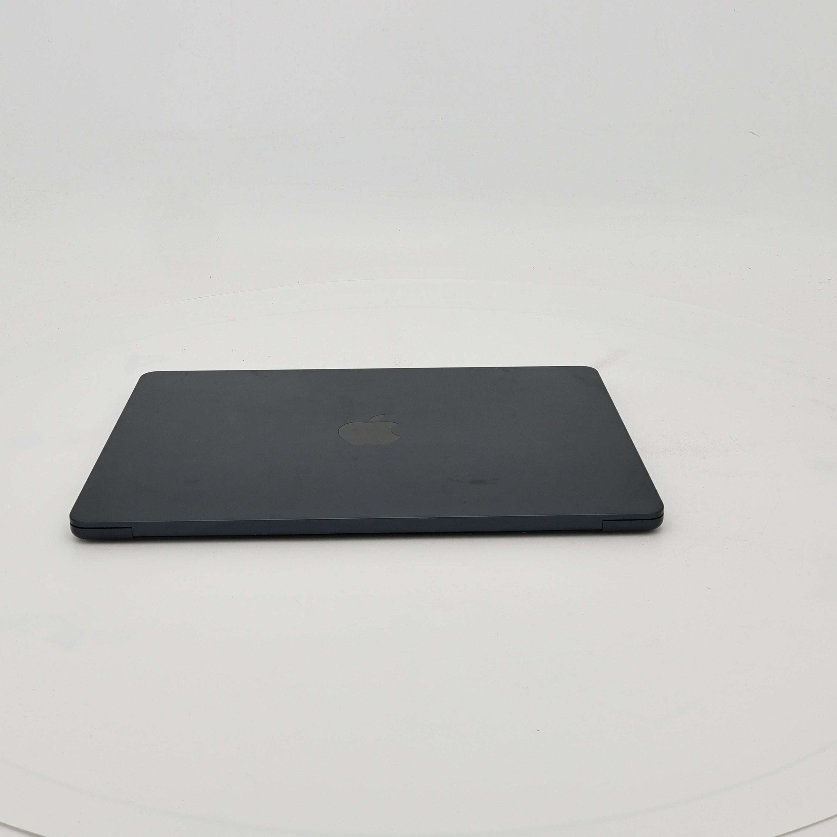 95新 Apple MacBook Air 22年 13寸 M2（8+8核） 8G RAM 256G SSD 午夜色