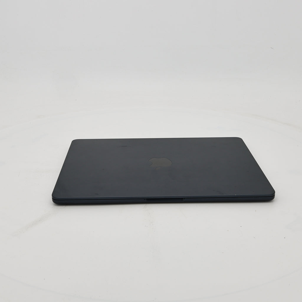 95新 Apple MacBook Air 22年 13寸 M2（8+8核） 8G RAM 256G SSD 午夜色
