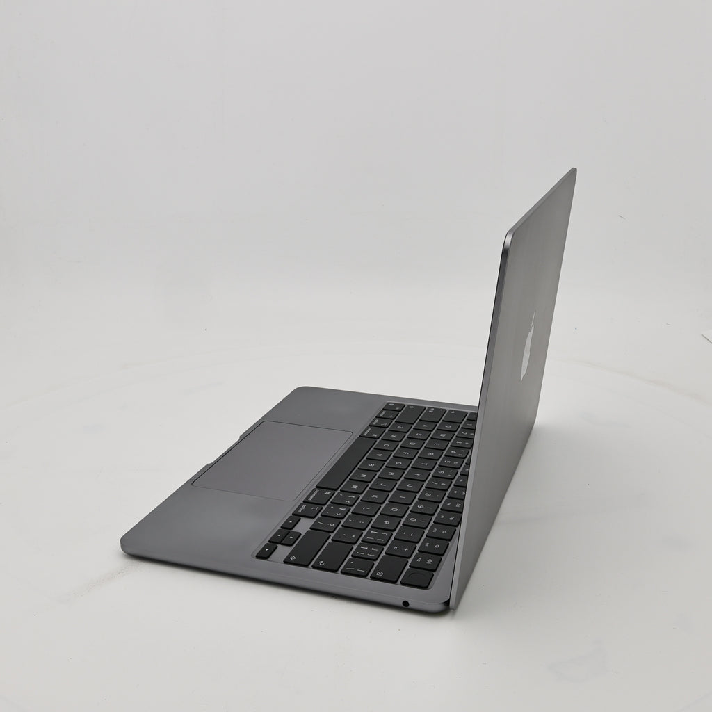 99新 Apple MacBook Air 22年 13寸 M2（8+8核） 8G RAM 256G SSD 深空灰色