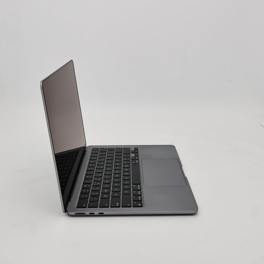 99新 Apple MacBook Air 22年 13寸 M2（8+8核） 8G RAM 256G SSD 深空灰色
