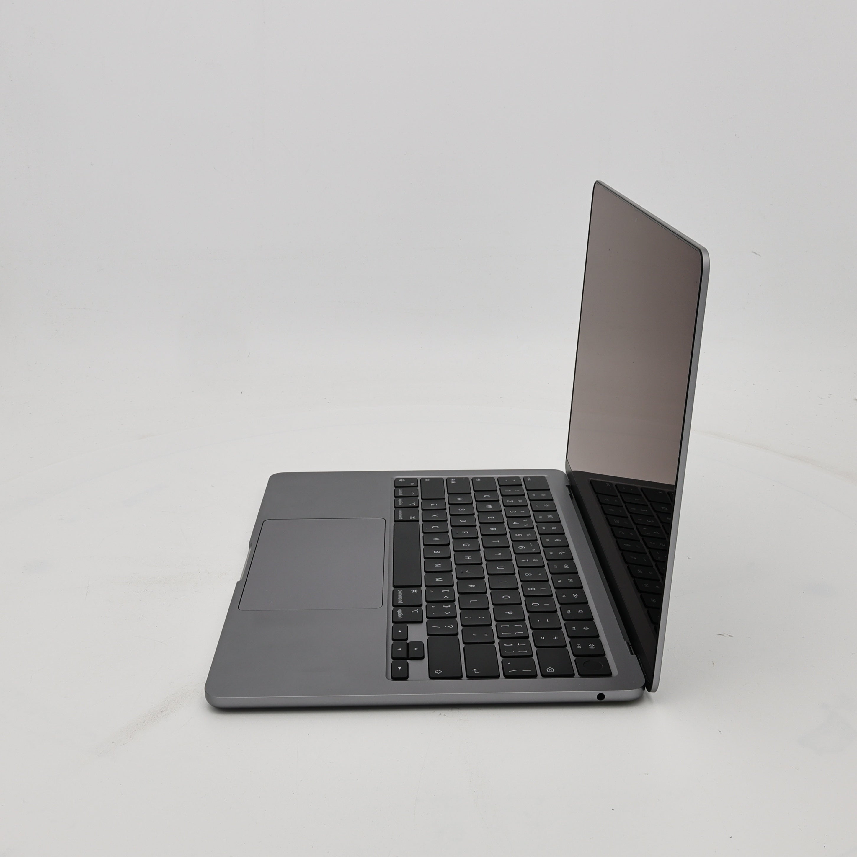 95新 Apple MacBook Air 24年 13寸 M3（8+8核） 8G RAM 256G SSD 深空灰色