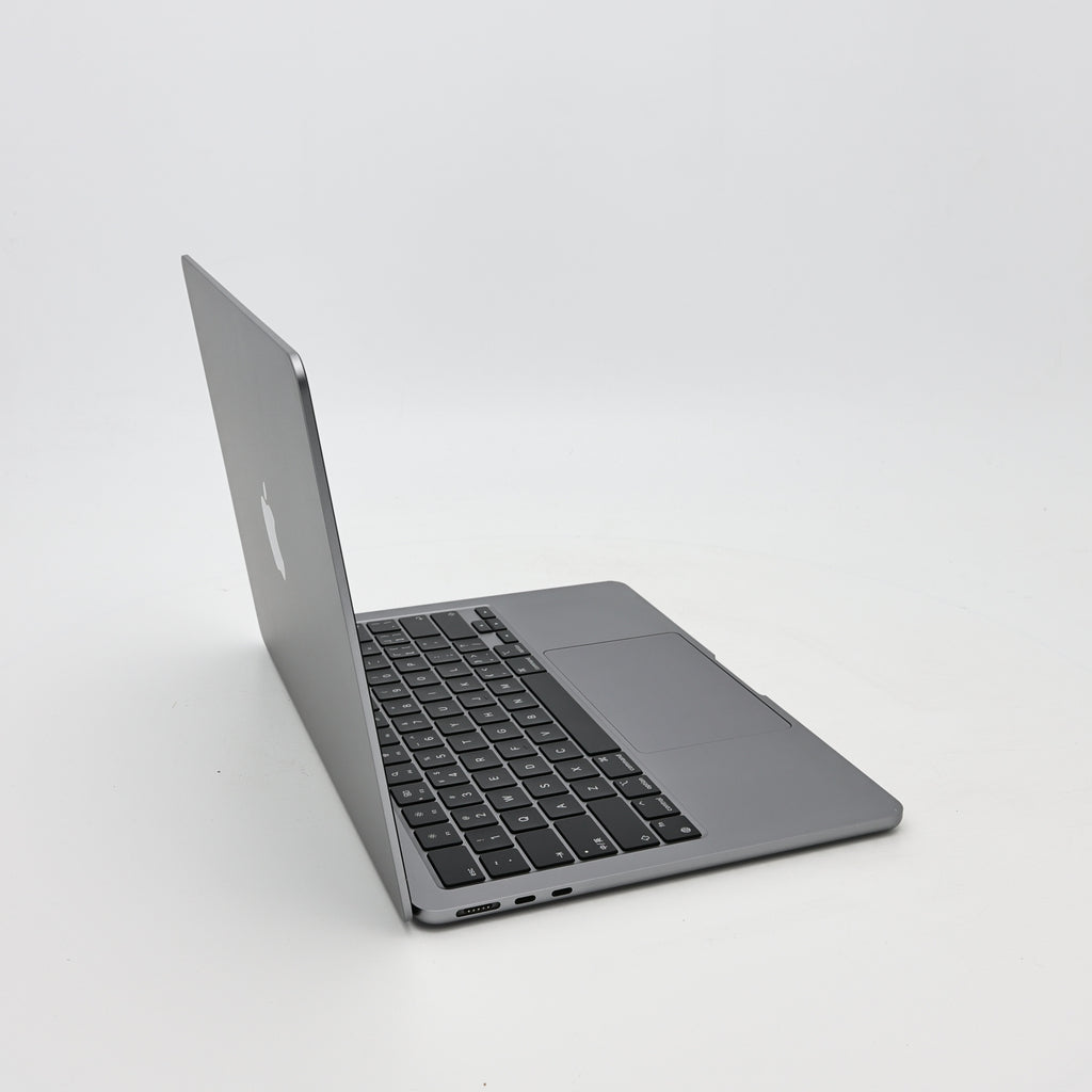 95新 Apple MacBook Air 22年 13寸 M2（8+10核） 8G RAM 512G SSD 深空灰色
