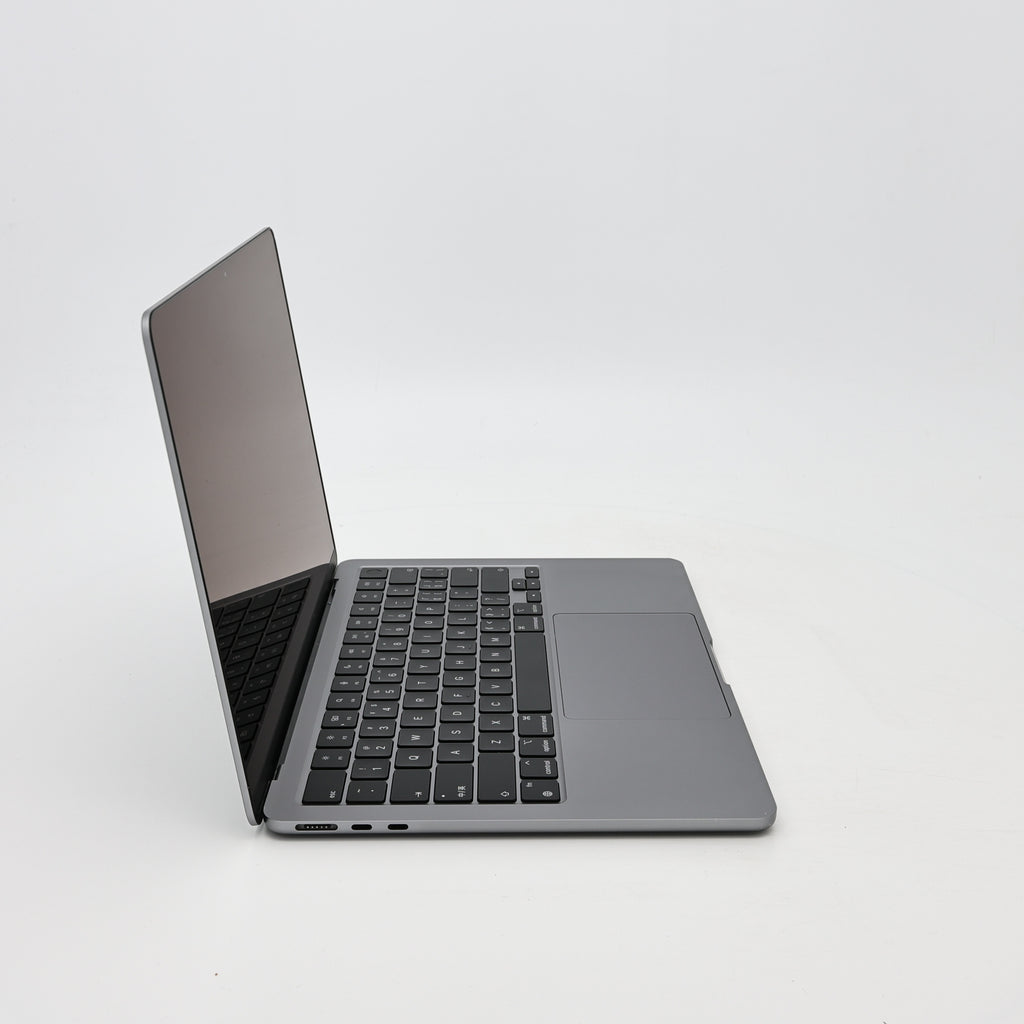 95新 Apple MacBook Air 22年 13寸 M2（8+10核） 8G RAM 512G SSD 深空灰色