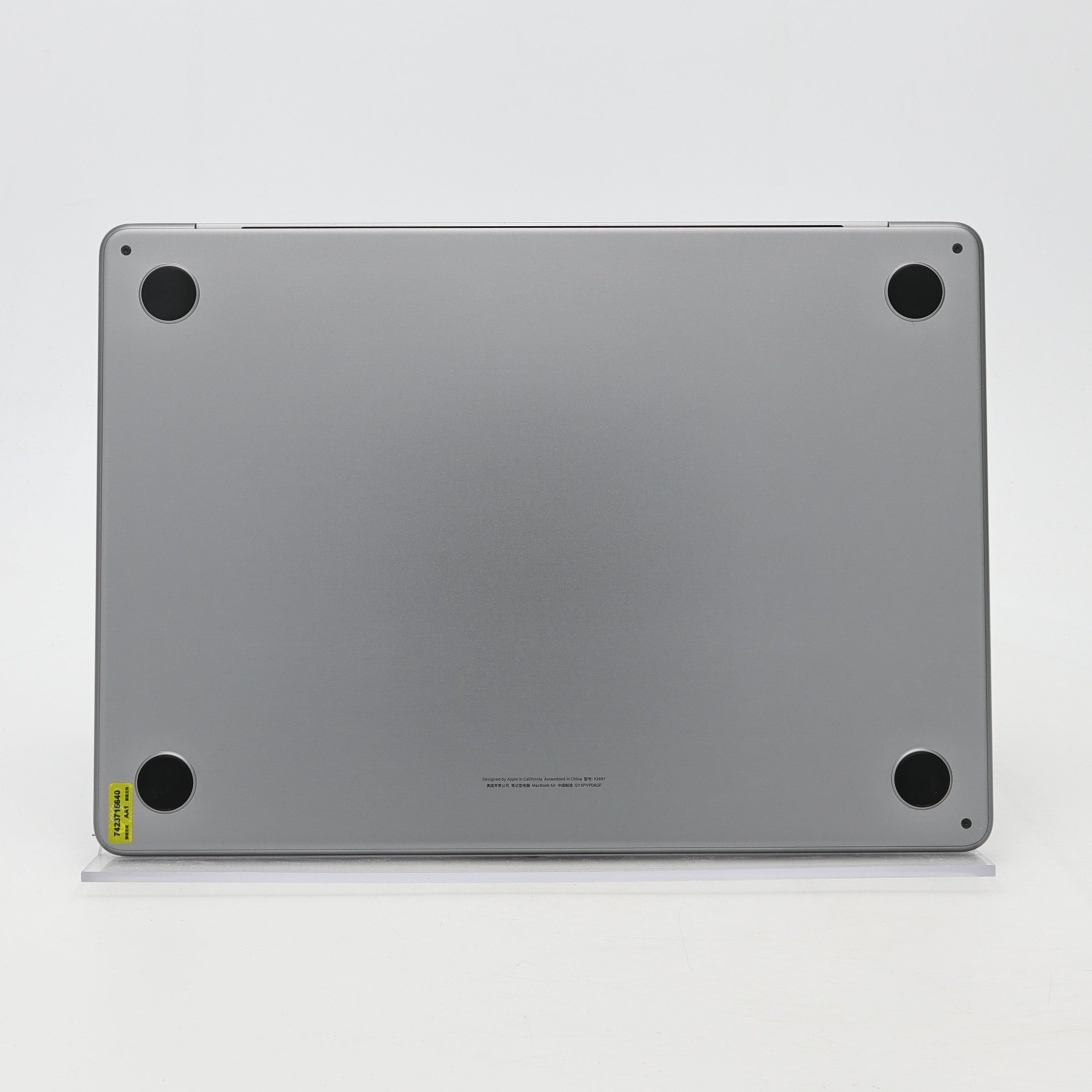 95新 Apple MacBook Air 22年 13寸 M2（8+10核） 8G RAM 512G SSD 深空灰色