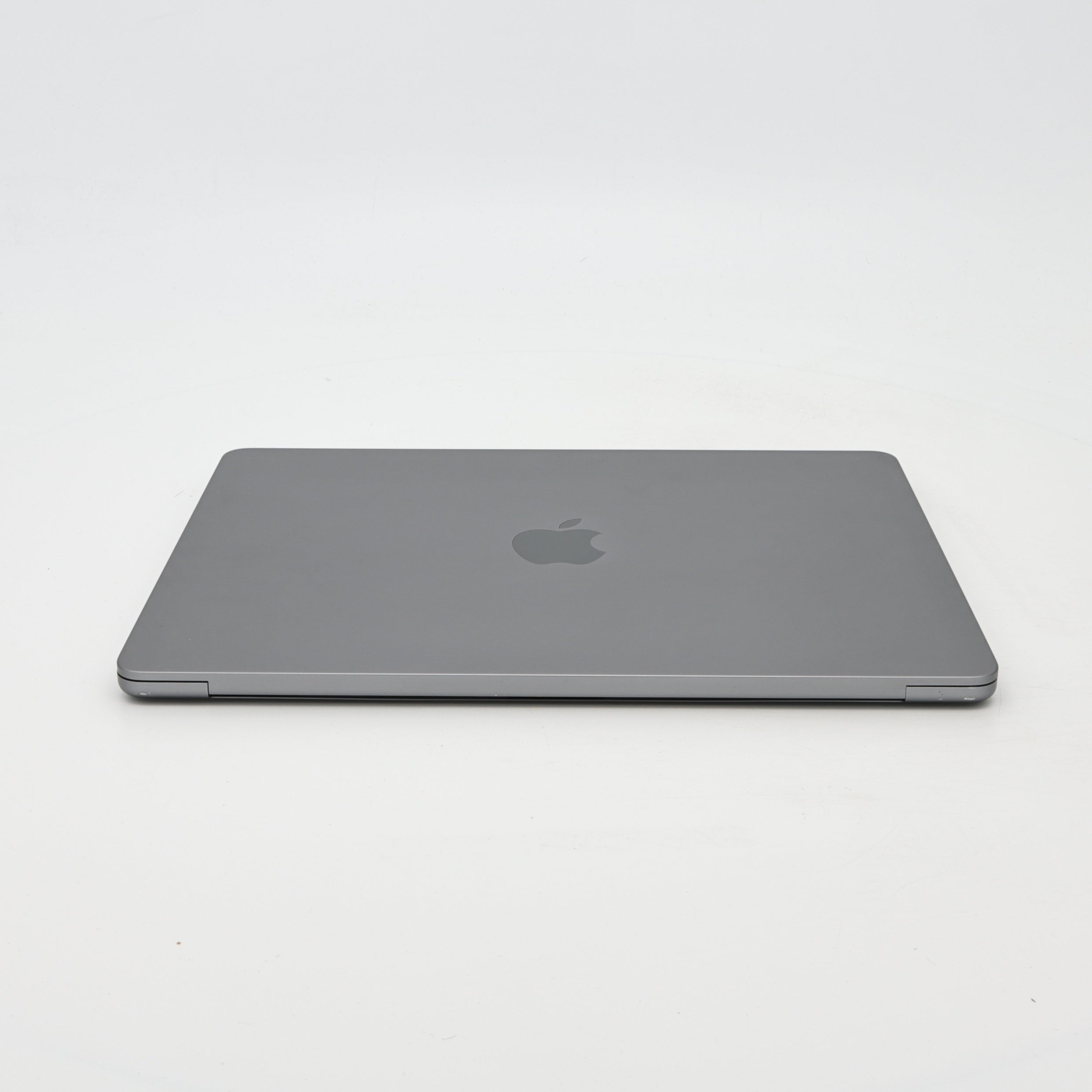 95新 Apple MacBook Air 22年 13寸 M2（8+10核） 8G RAM 512G SSD 深空灰色