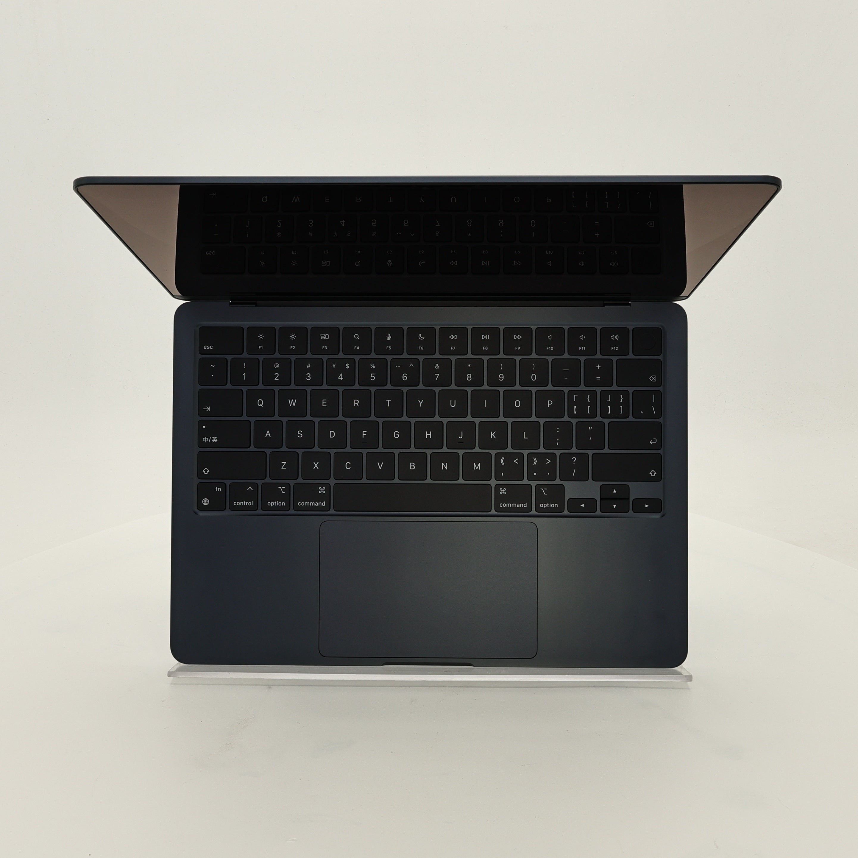 99新 Apple MacBook Air 22年 13寸 M2（8+8核） 8G RAM 256G SSD 午夜色