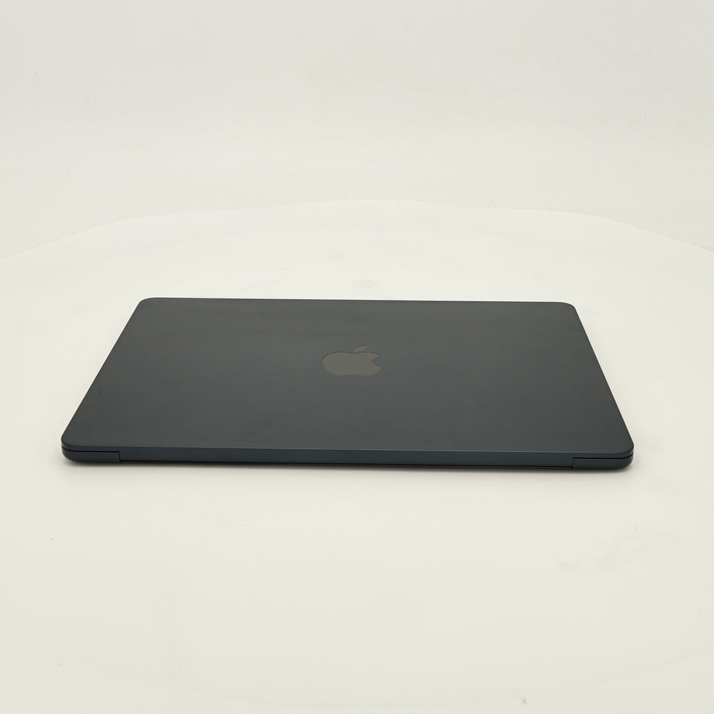 99新 Apple MacBook Air 22年 13寸 M2（8+8核） 8G RAM 256G SSD 午夜色