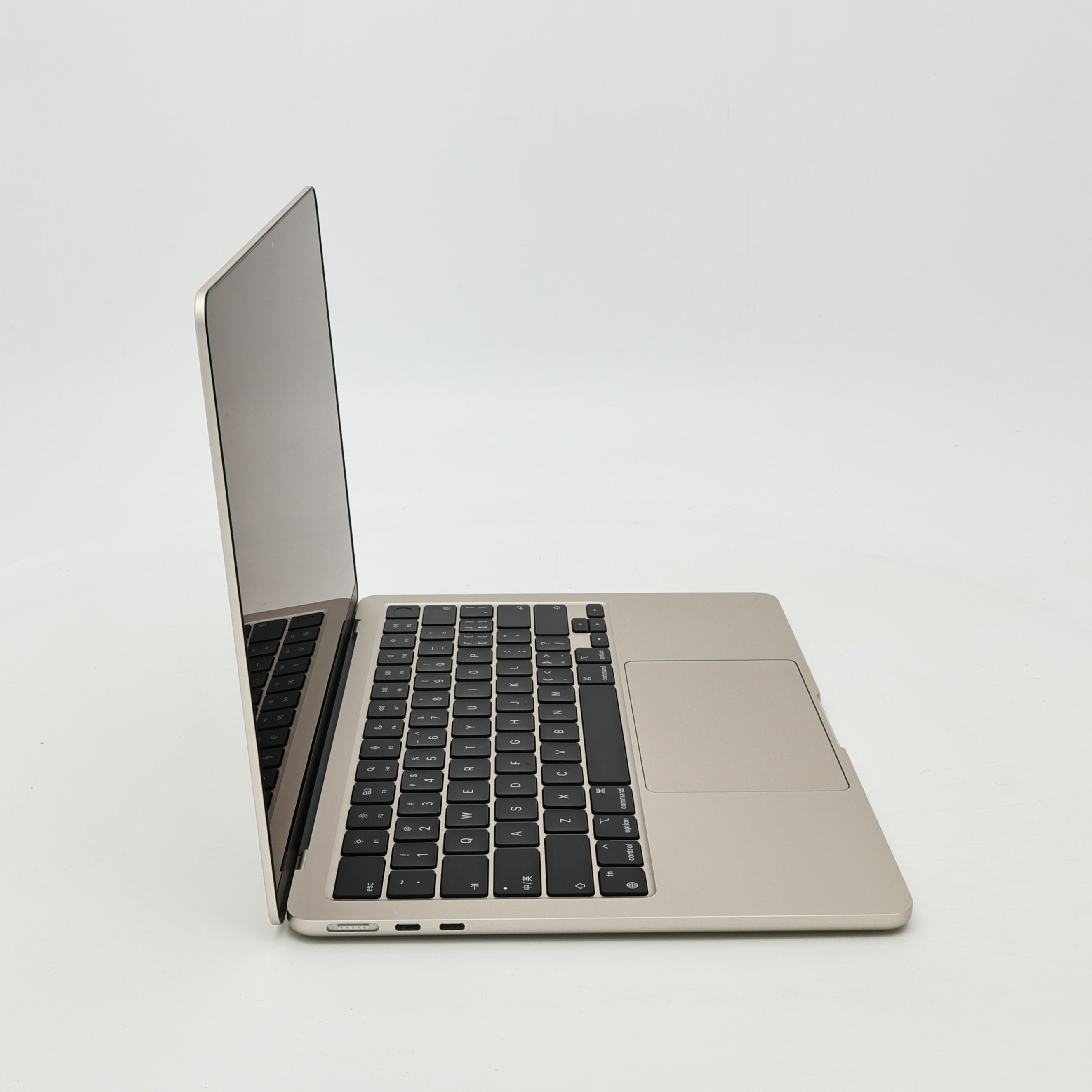99新 Apple MacBook Air 22年 13寸 M2（8+8核） 16G RAM 256G SSD 星光色