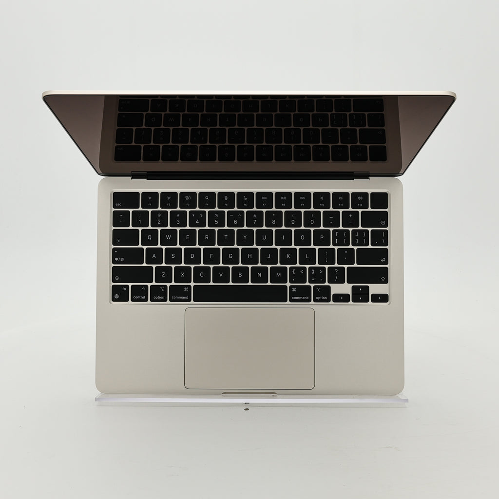 99新 Apple MacBook Air 22年 13寸 M2（8+8核） 16G RAM 256G SSD 星光色