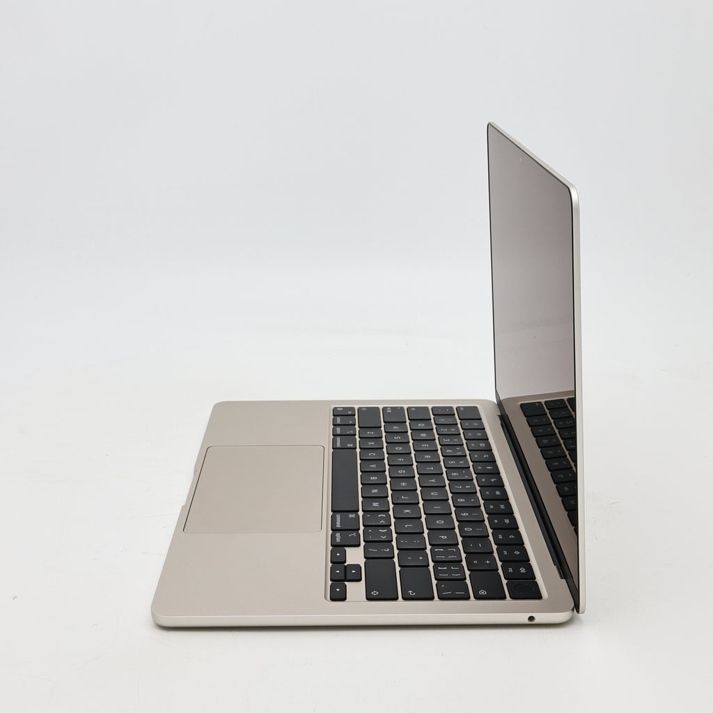 95新 Apple MacBook Air 22年 13寸 M2（8+8核） 8G RAM 256G SSD 星光色