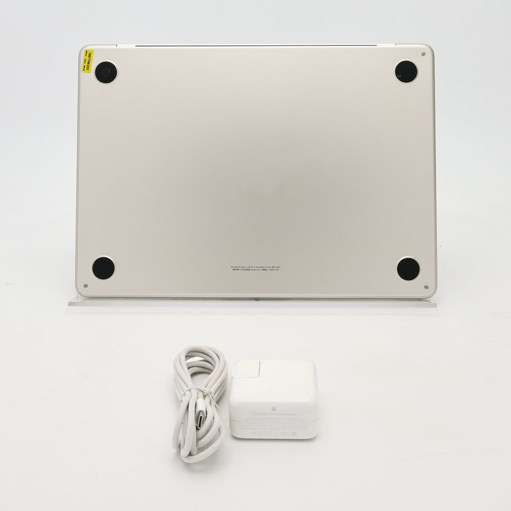95新 Apple MacBook Air 22年 13寸 M2（8+8核） 8G RAM 256G SSD 星光色