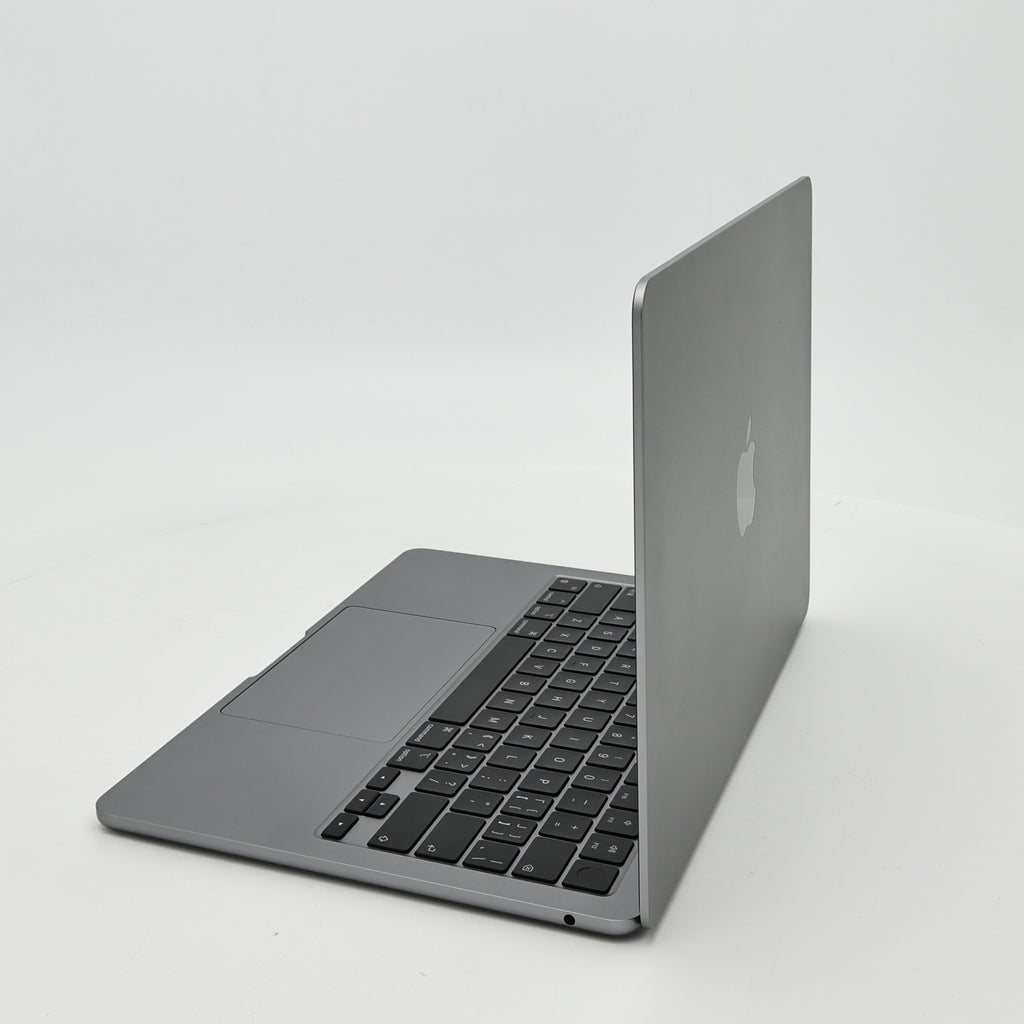 95新 Apple MacBook Air 22年 13寸 M2（8+8核） 8G RAM 256G SSD 深空灰色