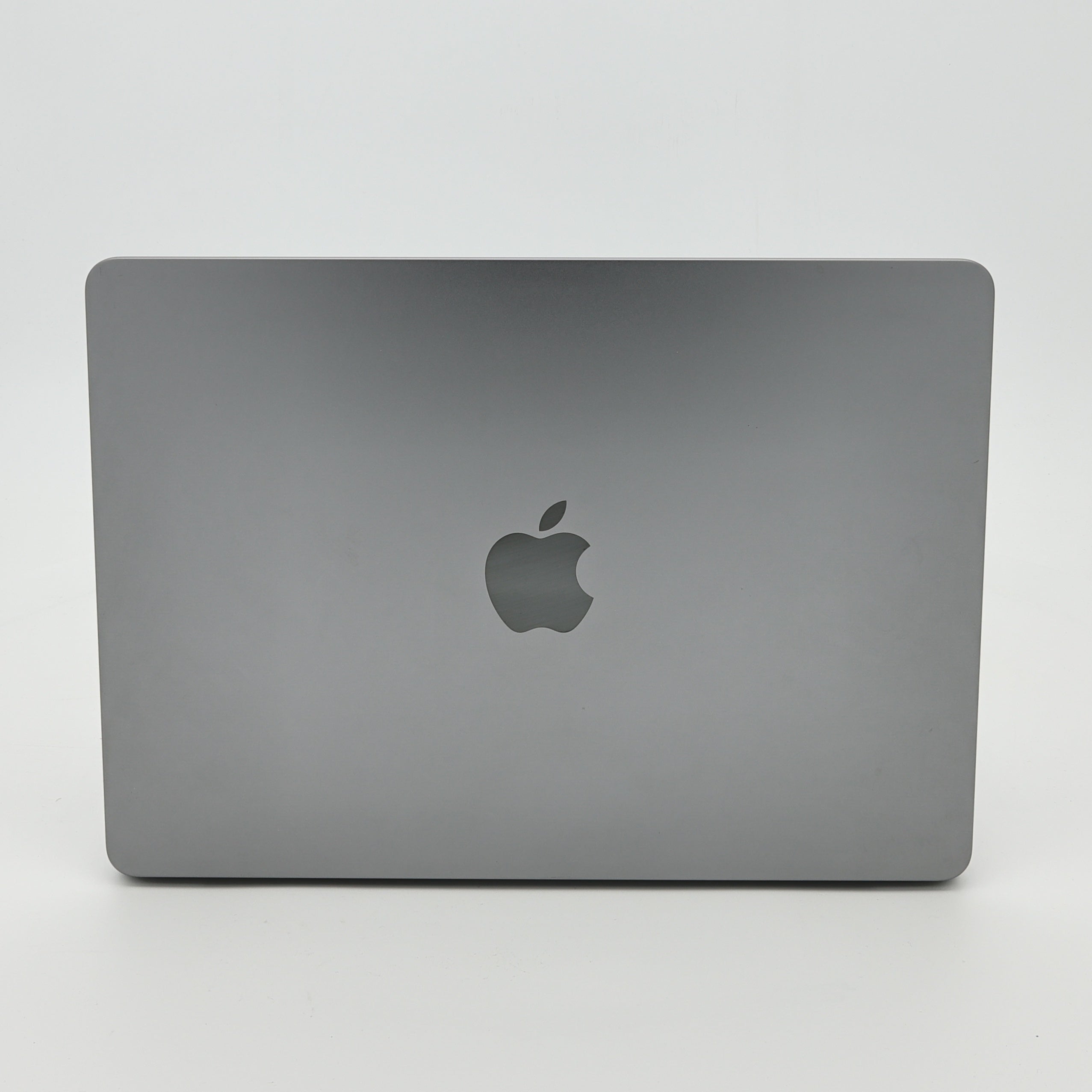 95新 Apple MacBook Air 22年 13寸 M2（8+8核） 8G RAM 256G SSD 深空灰色