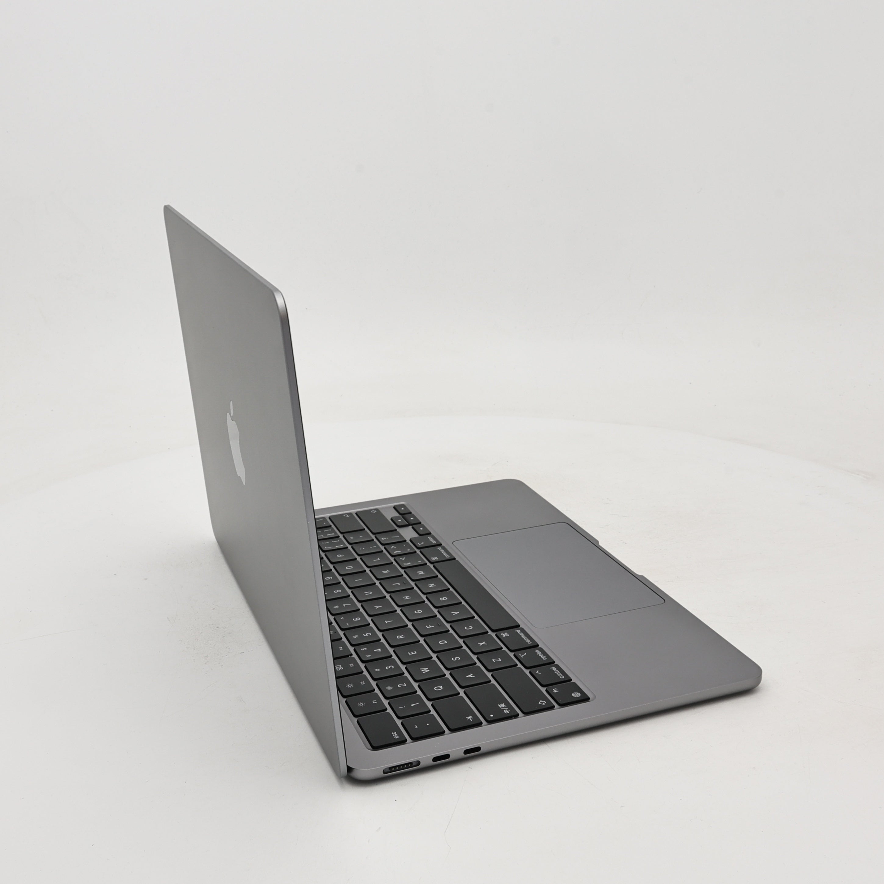 95新 Apple MacBook Air 24年 13寸 M3（8+8核） 8G RAM 256G SSD 深空灰色