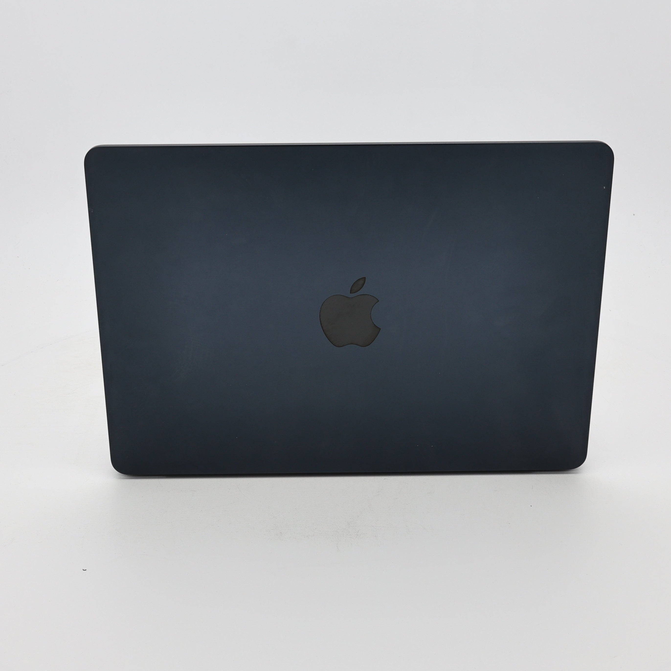 95新 Apple MacBook Air 22年 13寸 M2（8+8核） 8G RAM 256G SSD 午夜色