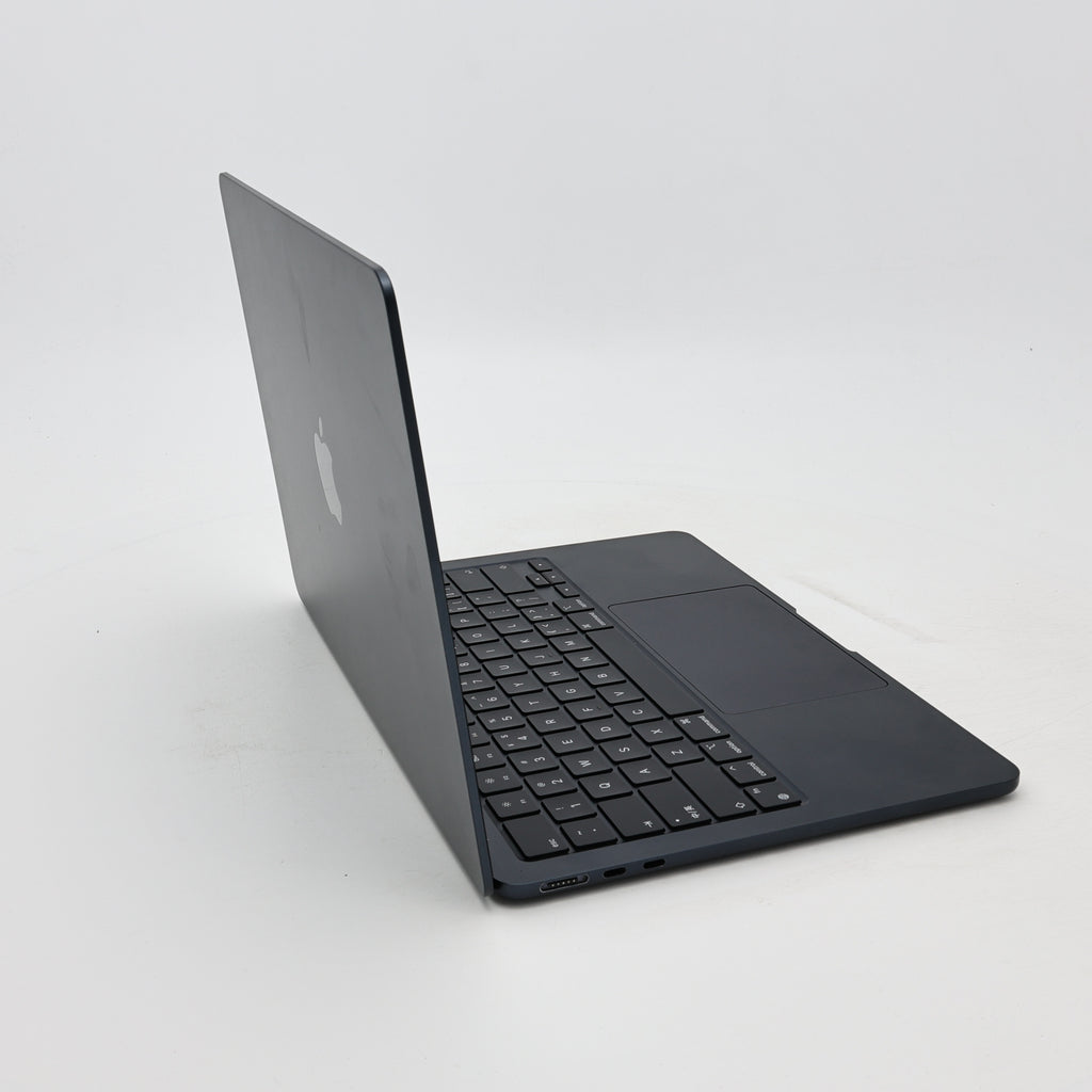 95新 Apple MacBook Air 22年 13寸 M2（8+8核） 8G RAM 256G SSD 午夜色