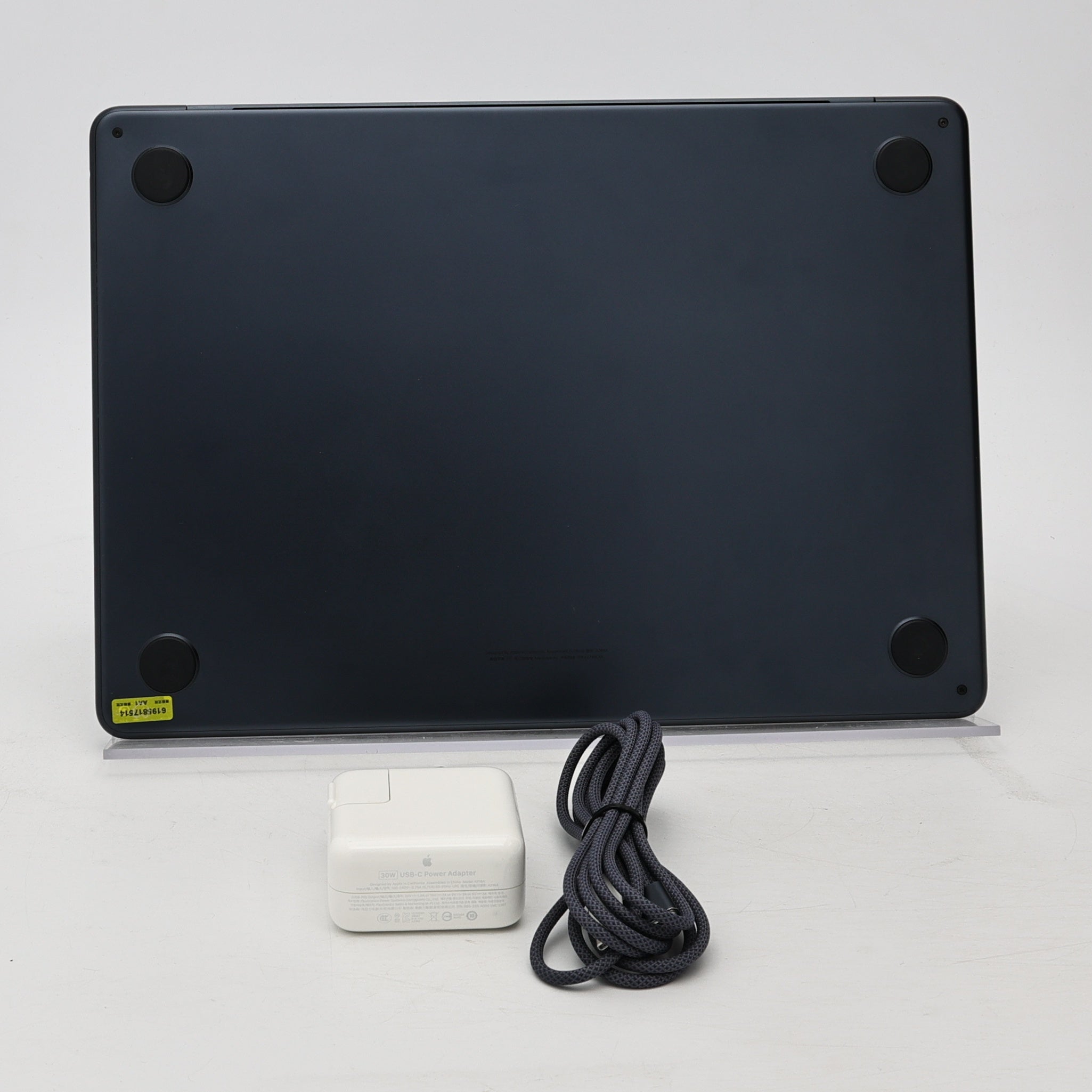 95新 Apple MacBook Air 22年 13寸 M2（8+8核） 8G RAM 256G SSD 午夜色