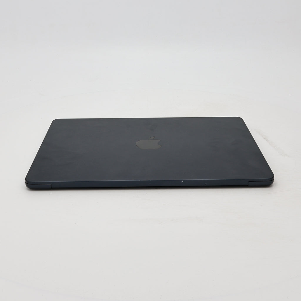95新 Apple MacBook Air 22年 13寸 M2（8+8核） 8G RAM 256G SSD 午夜色
