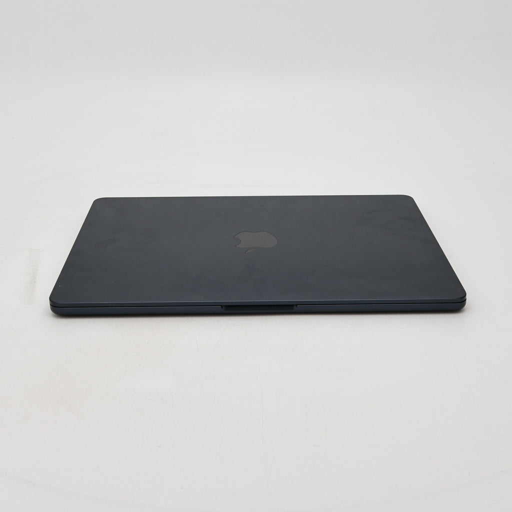 95新 Apple MacBook Air 22年 13寸 M2（8+8核） 8G RAM 256G SSD 午夜色