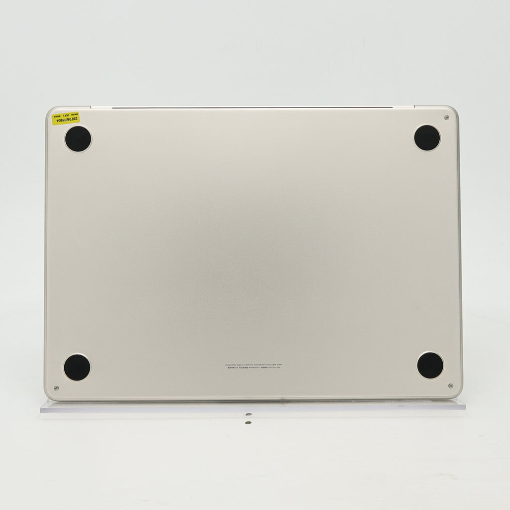 95新 Apple MacBook Air 22年 13寸 M2（8+8核） 8G RAM 256G SSD 星光色