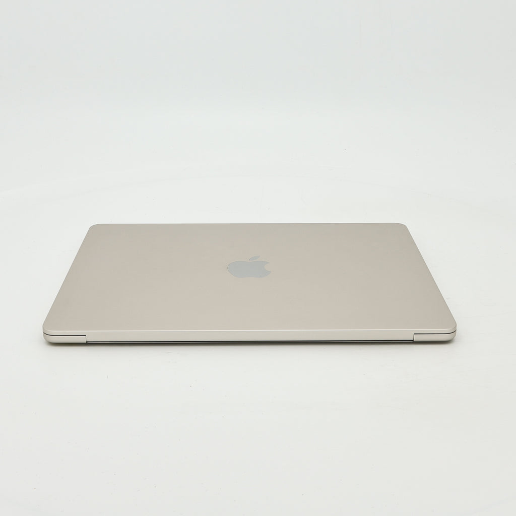 95新 Apple MacBook Air 22年 13寸 M2（8+8核） 8G RAM 256G SSD 星光色