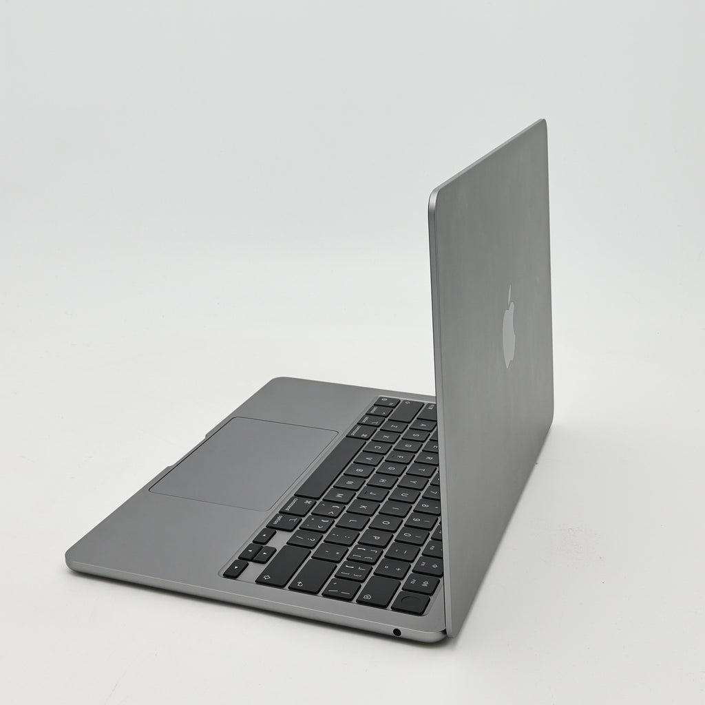 95新 Apple MacBook Air 22年 13寸 M2（8+8核） 8G RAM 256G SSD 深空灰色