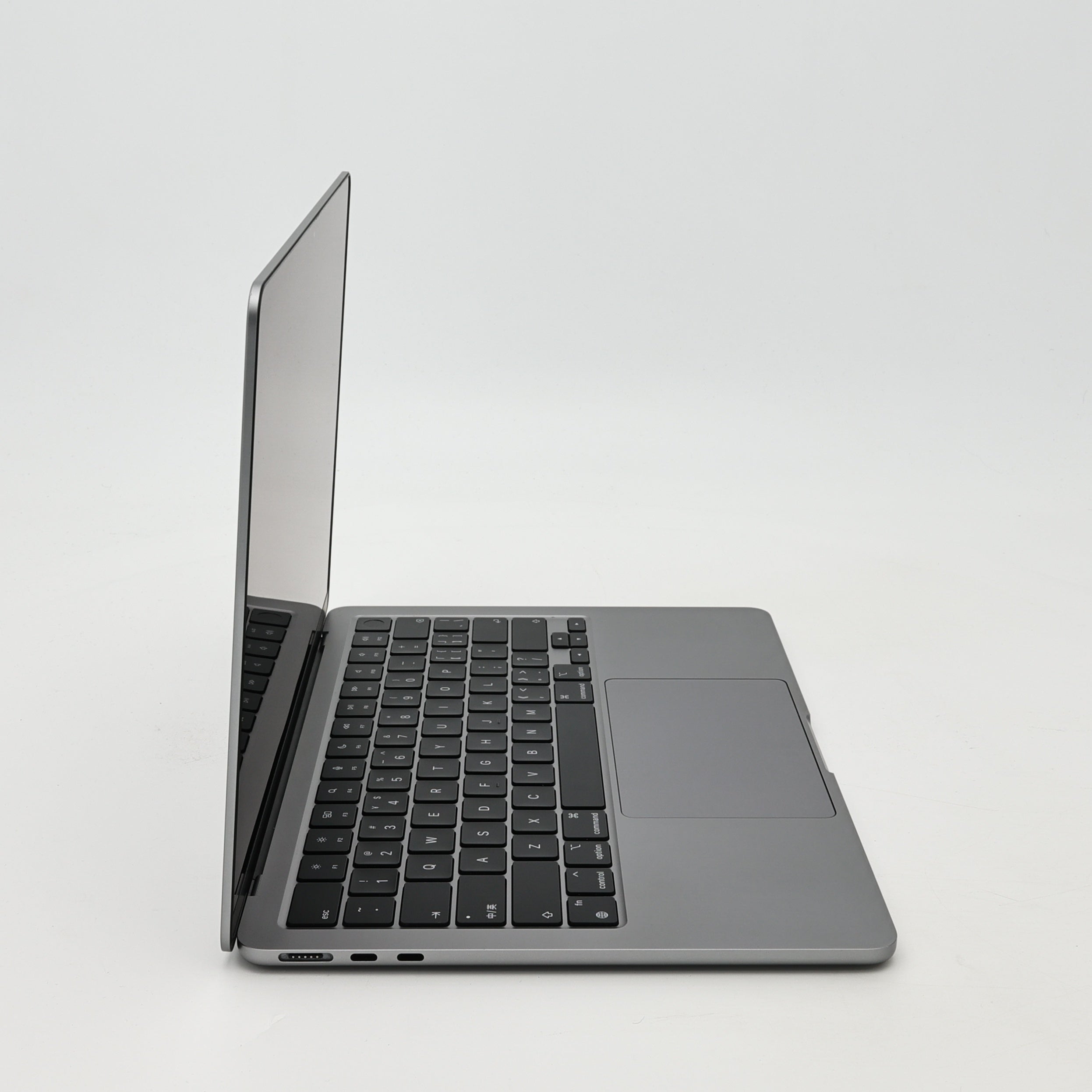 95新 Apple MacBook Air 22年 13寸 M2（8+8核） 8G RAM 256G SSD 深空灰色