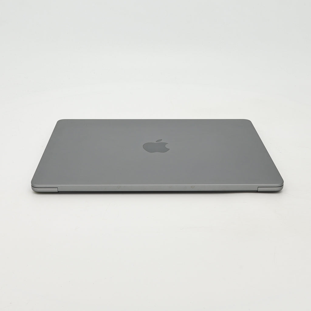 95新 Apple MacBook Air 22年 13寸 M2（8+8核） 8G RAM 256G SSD 深空灰色