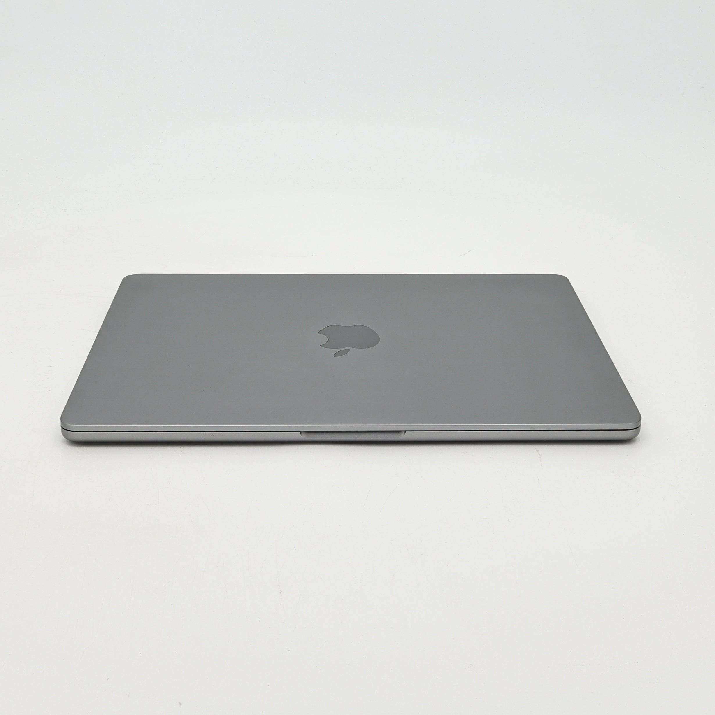 95新 Apple MacBook Air 22年 13寸 M2（8+8核） 8G RAM 256G SSD 深空灰色