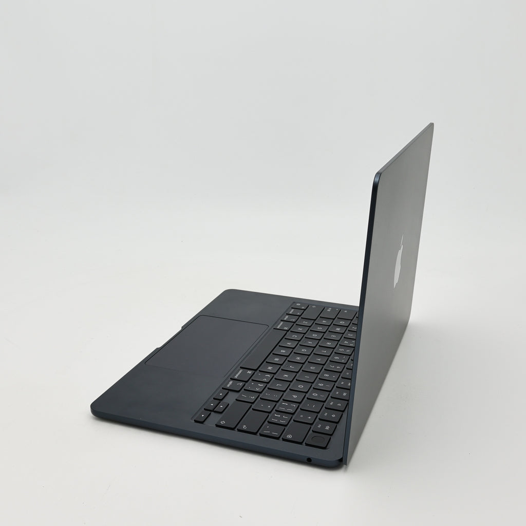 95新 Apple MacBook Air 24年 13寸 M3（8+8核） 8G RAM 256G SSD 午夜色