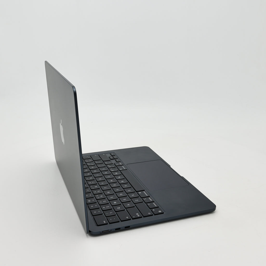 95新 Apple MacBook Air 24年 13寸 M3（8+8核） 8G RAM 256G SSD 午夜色