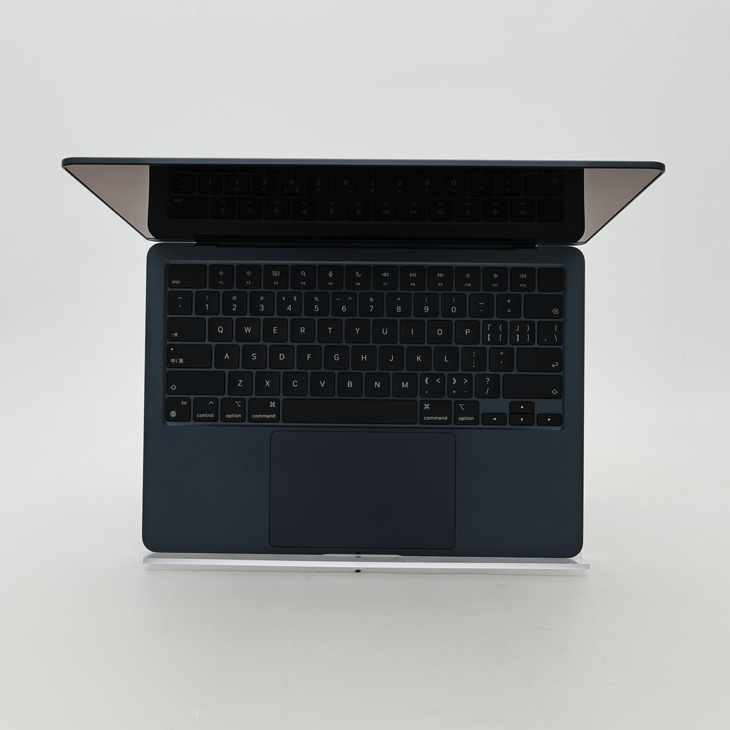 95新 Apple MacBook Air 24年 13寸 M3（8+8核） 8G RAM 256G SSD 午夜色