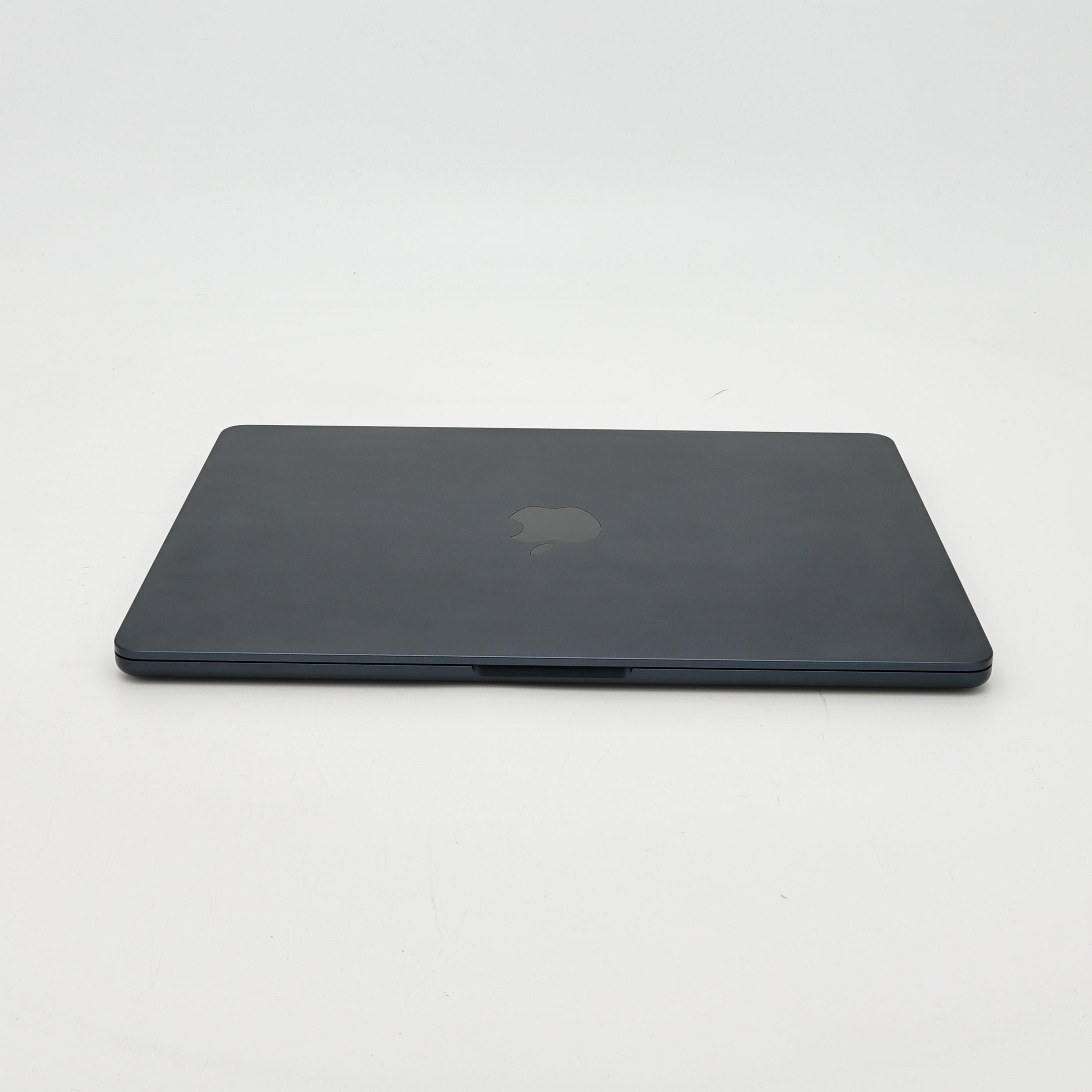 95新 Apple MacBook Air 24年 13寸 M3（8+8核） 8G RAM 256G SSD 午夜色