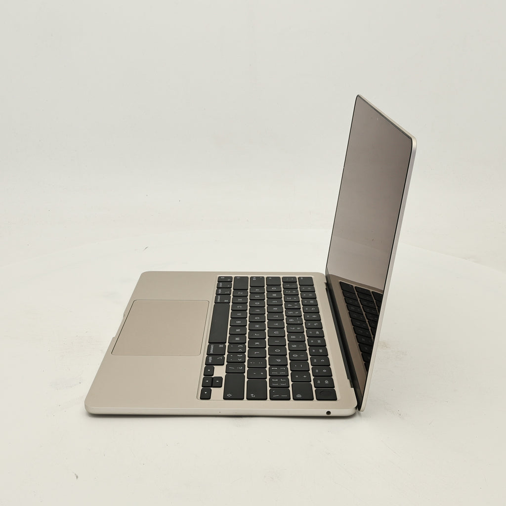 99新 Apple MacBook Air 22年 13寸 M2（8+8核） 8G RAM 256G SSD 星光色