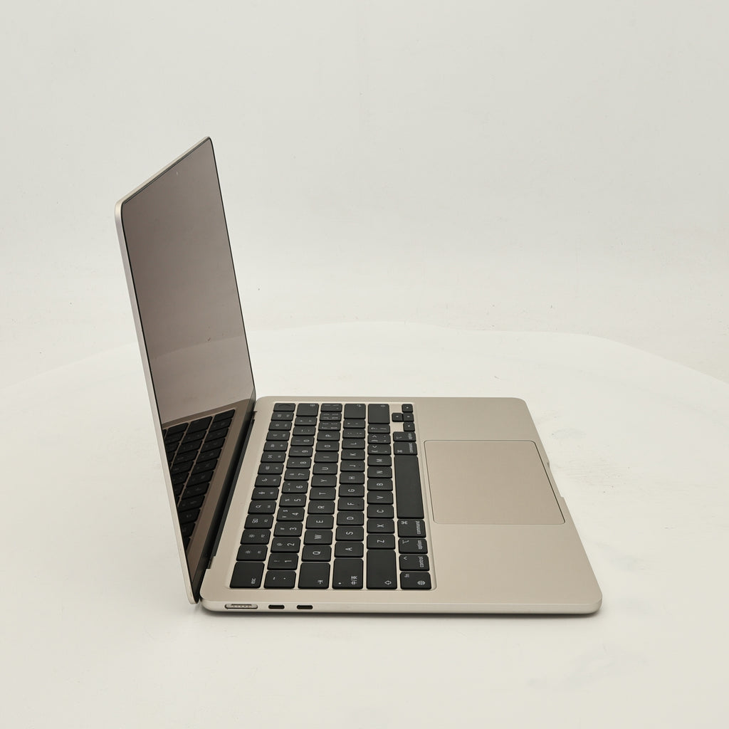 99新 Apple MacBook Air 22年 13寸 M2（8+8核） 8G RAM 256G SSD 星光色