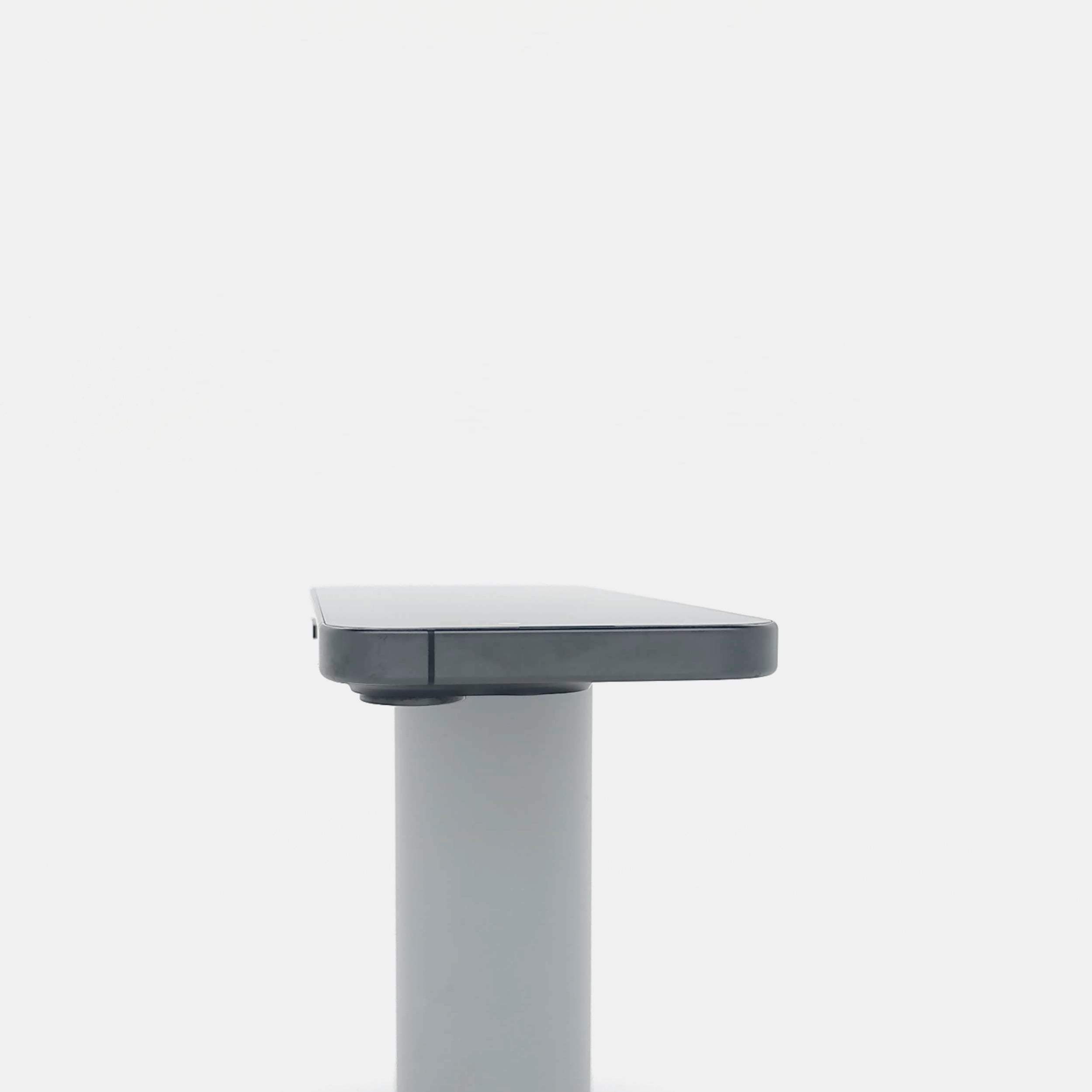 95新 Apple iPhone 15 Pro 128G 黑色鈦金屬 中國大陸版