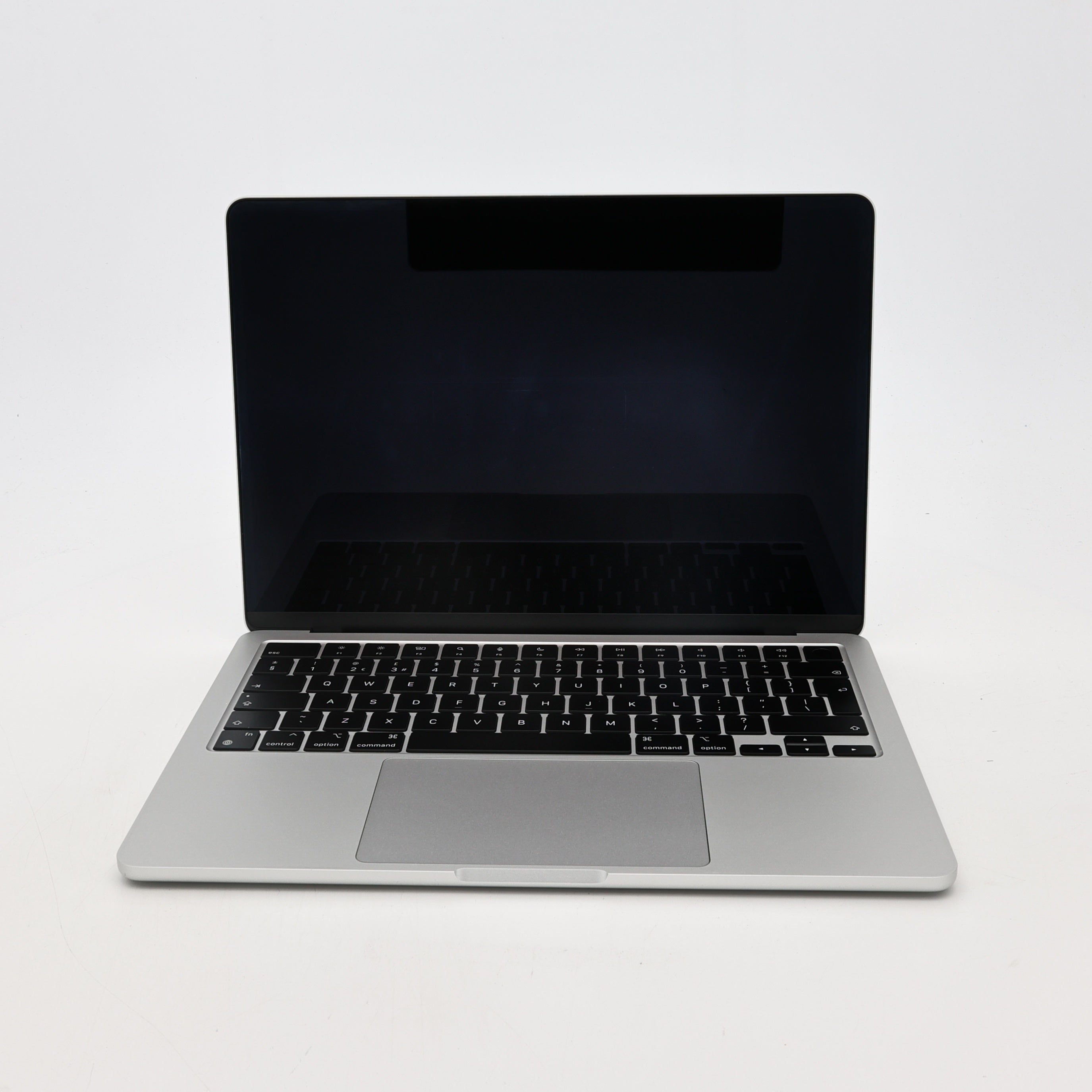 95新 Apple MacBook Air 22年 13寸 M2（8+8核） 8G RAM 256G SSD 銀色