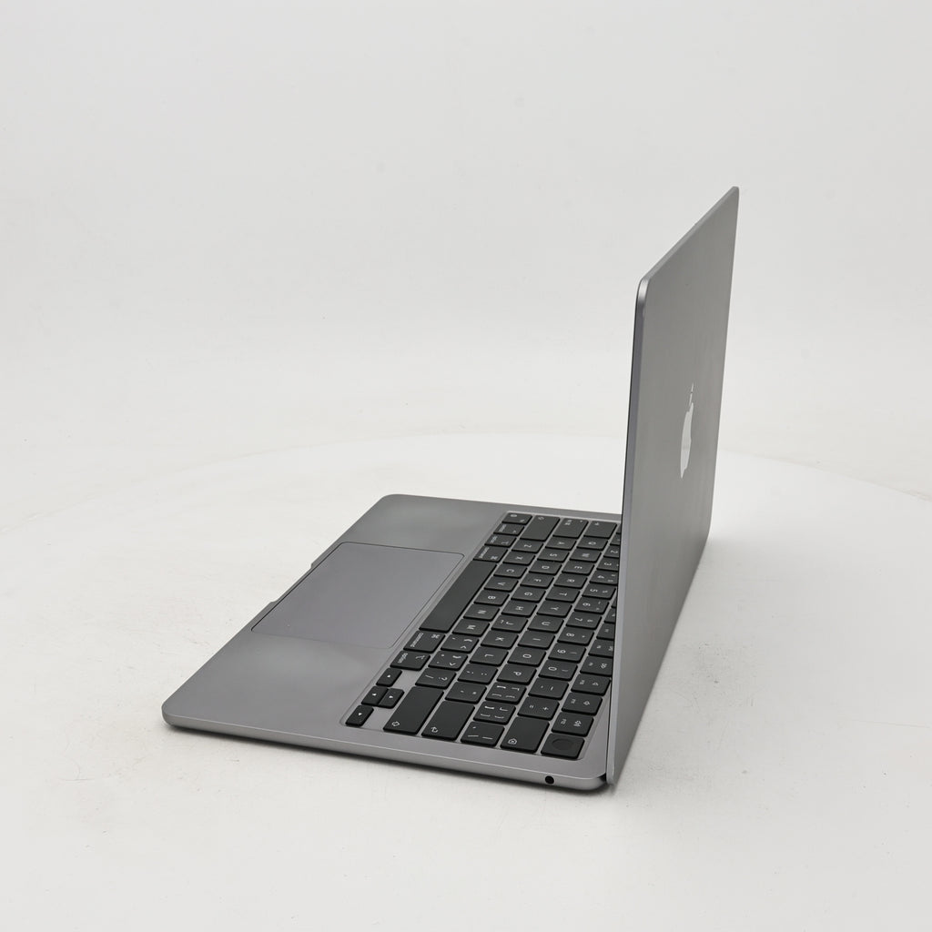 95新 Apple MacBook Air 22年 13寸 M2（8+8核） 8G RAM 256G SSD 深空灰色