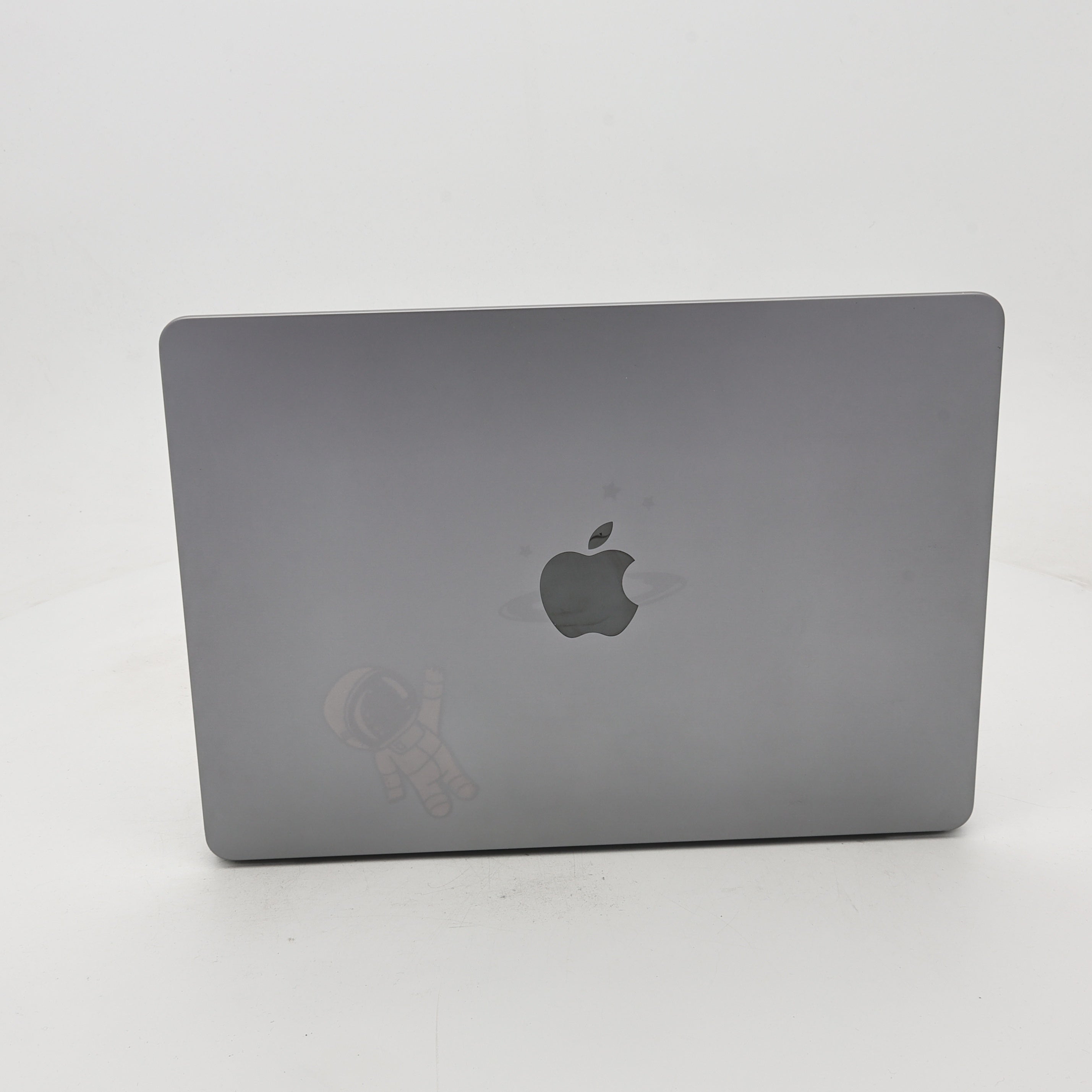 95新 Apple MacBook Air 22年 13寸 M2（8+8核） 8G RAM 256G SSD 深空灰色