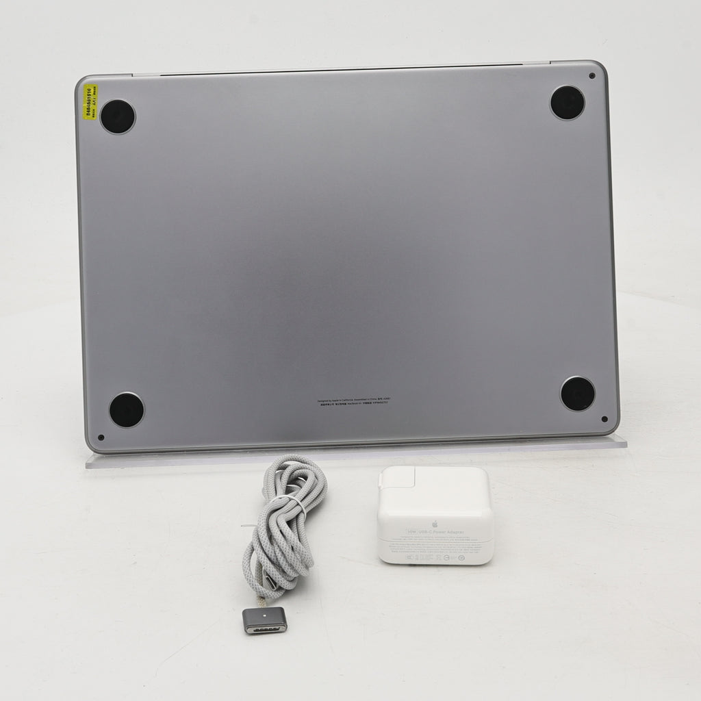 95新 Apple MacBook Air 22年 13寸 M2（8+8核） 8G RAM 256G SSD 深空灰色