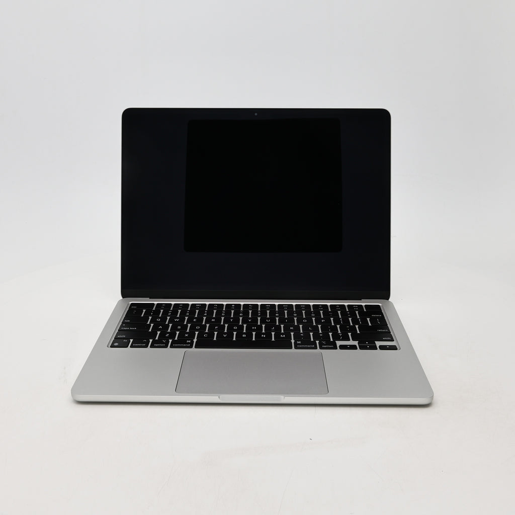 99新 Apple MacBook Air 22年 13寸 M2（8+8核） 8G RAM 256G SSD 銀色