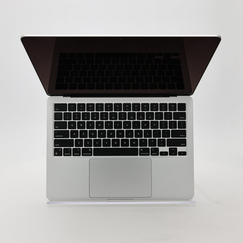 99新 Apple MacBook Air 22年 13寸 M2（8+8核） 8G RAM 256G SSD 銀色