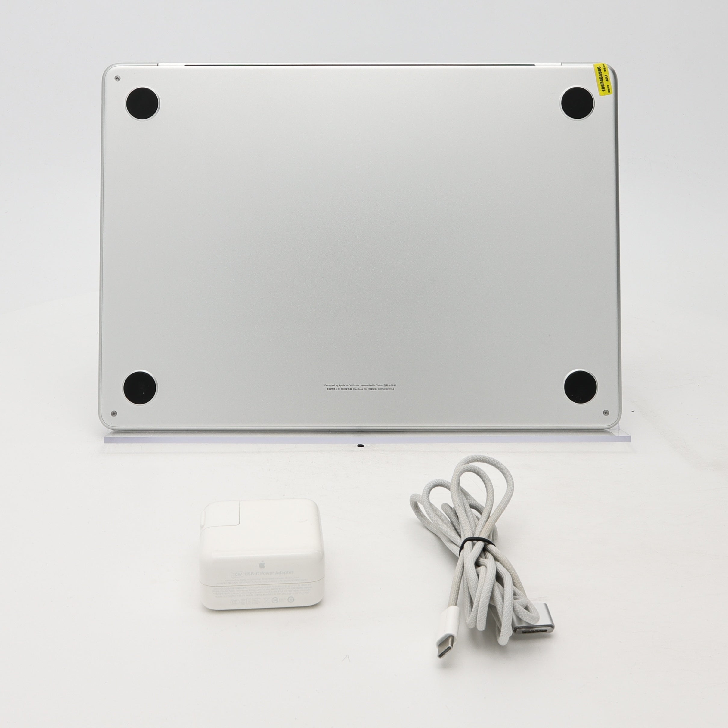 99新 Apple MacBook Air 22年 13寸 M2（8+8核） 8G RAM 256G SSD 銀色