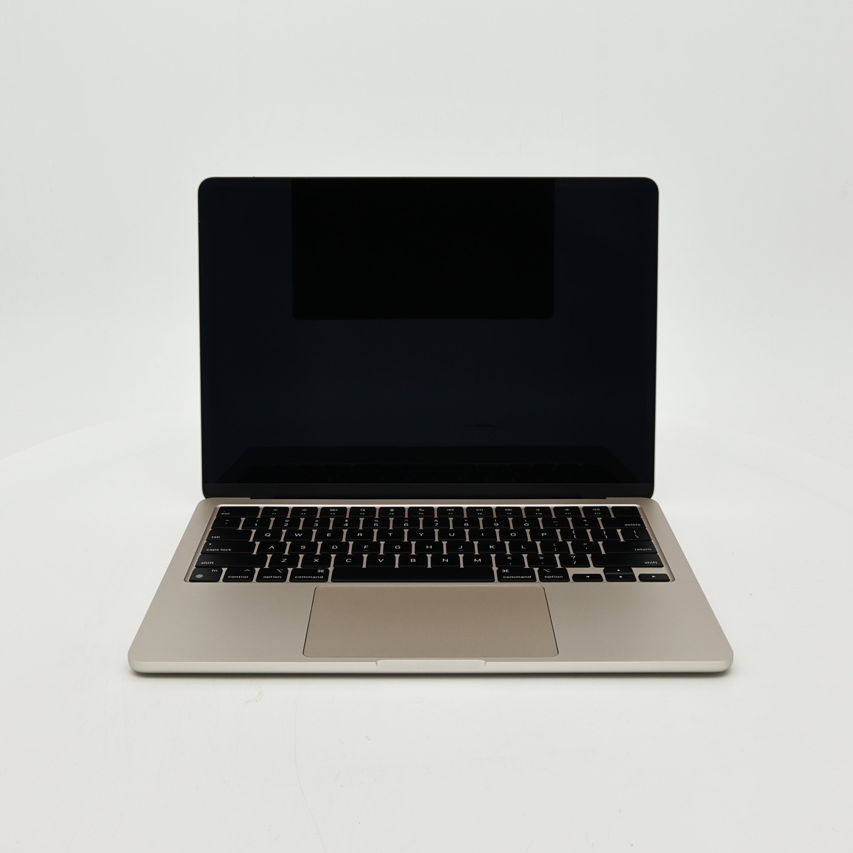 95新 Apple MacBook Air 22年 13寸 M2（8+10核） 8G RAM 512G SSD 星光色