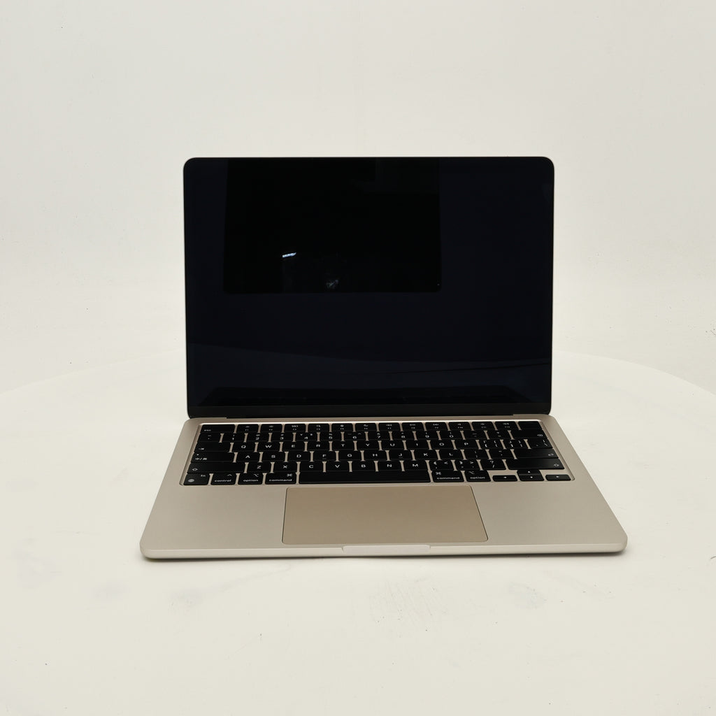 95新 Apple MacBook Air 22年 13寸 M2（8+10核） 8G RAM 512G SSD 星光色
